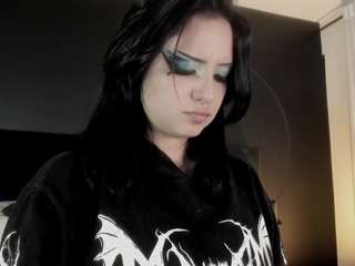 adeelinee