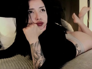 adeelinee