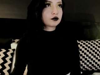 adeelinee