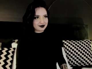 adeelinee