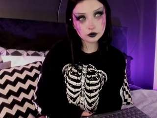 Adelinee Night Girl live webcam show