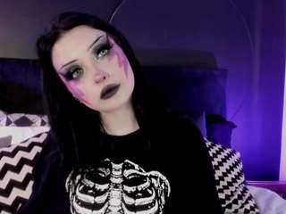 Adelinee Night Girl live webcam show