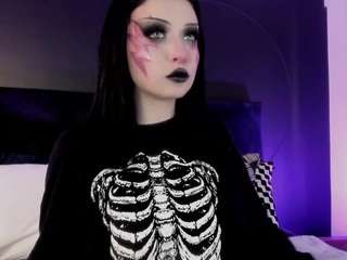 adeelinee