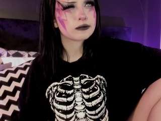 adeelinee