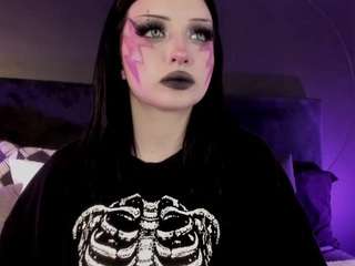 Adelinee Night Girl live webcam show