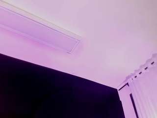 adeelinee