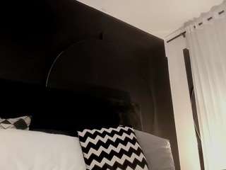 adeelinee