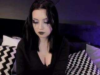 adeelinee