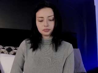 adeelinee