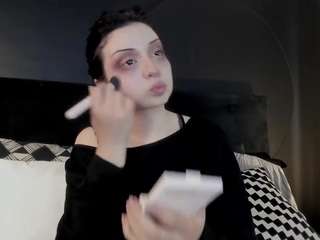 adeelinee