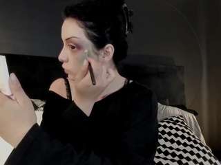 adeelinee