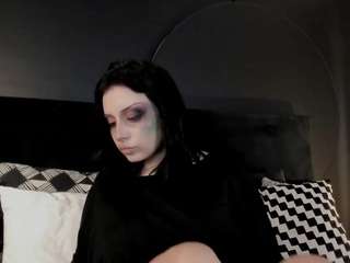adeelinee