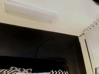 adeelinee