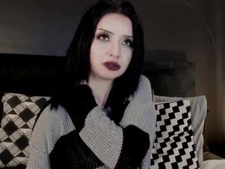 adeelinee