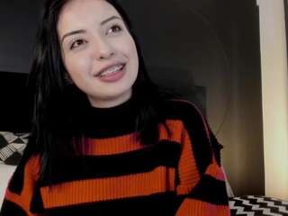 adeelinee