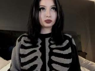 adeelinee