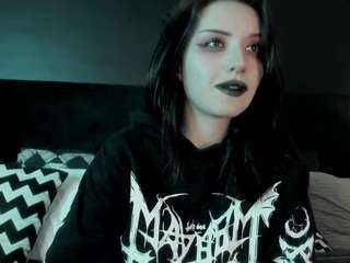 adeelinee