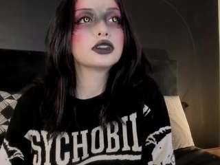 adeelinee