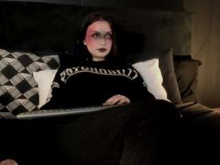 adeelinee