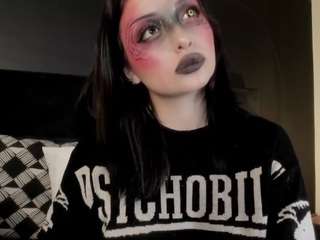 adeelinee
