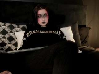 adeelinee
