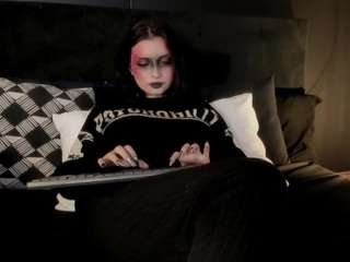 adeelinee