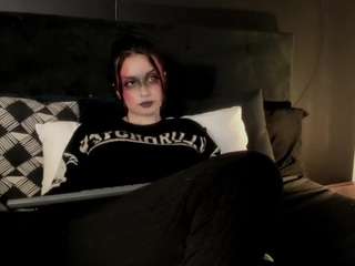 adeelinee