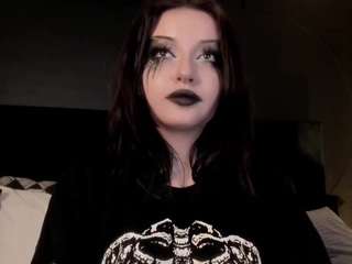 adeelinee