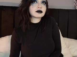 adeelinee