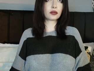 adeelinee