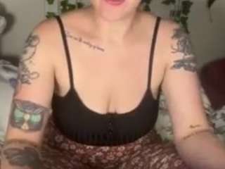 bleubabi94 Live Webcam on CamSoda