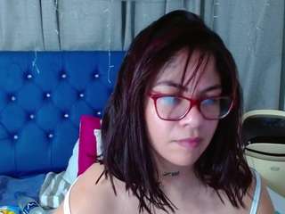 kinkymilff Live Webcam on CamSoda