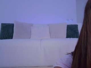 LilyRoselyn live cam