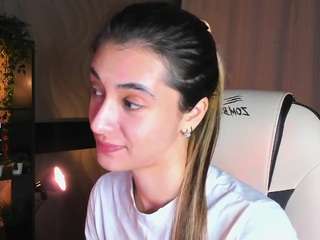 Live Sex Chat with DarlaBelle (@darlabelle)