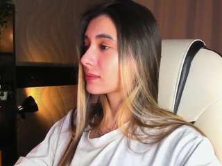 Live Sex Chat with DarlaBelle (@darlabelle)