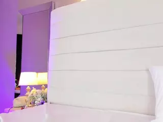 GisellMejia's Live Sex Cam Show