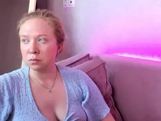 Mila-Blue's Live Sex Cam Show