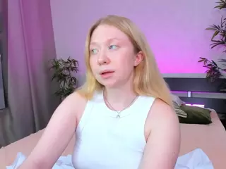 Mila-Blue's Live Sex Cam Show