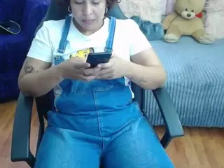 PielCanelaa's Live Sex Cam Show