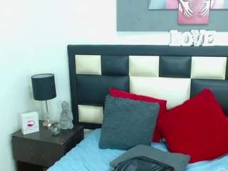sensual-violet webcam model