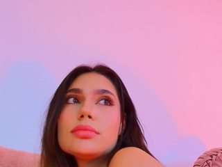 alyssia-collins Live Webcam on CamSoda