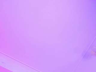 Live webcam model alyssia-collins on Soda Cams