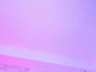 Live webcam model alyssia-collins on Soda Cams