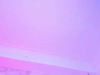 Live webcam model alyssia-collins on Soda Cams