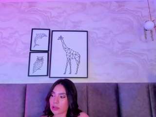 Live webcam model alyssia-collins on Soda Cams