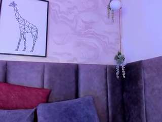 alyssia-collins Live Webcam on CamSoda