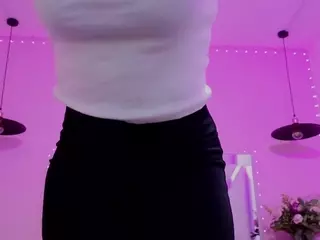 bella-thix's Live Sex Cam Show