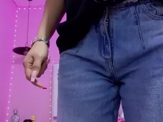 bella-thix's Live Sex Cam Show