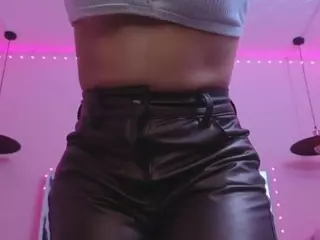 bella-thix's Live Sex Cam Show