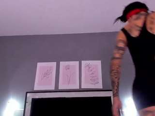 ISABELANIX live cam preview